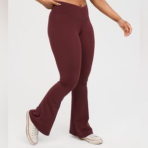 Aerie Offline Crossover Flare Leggings